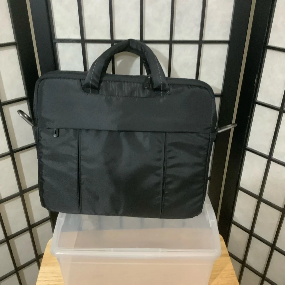 NWOT DELL LAPTOP CARRYING CASE SHOULDER BAG FOR 13 TO 17 INCH LAPTOP COMPUTERS